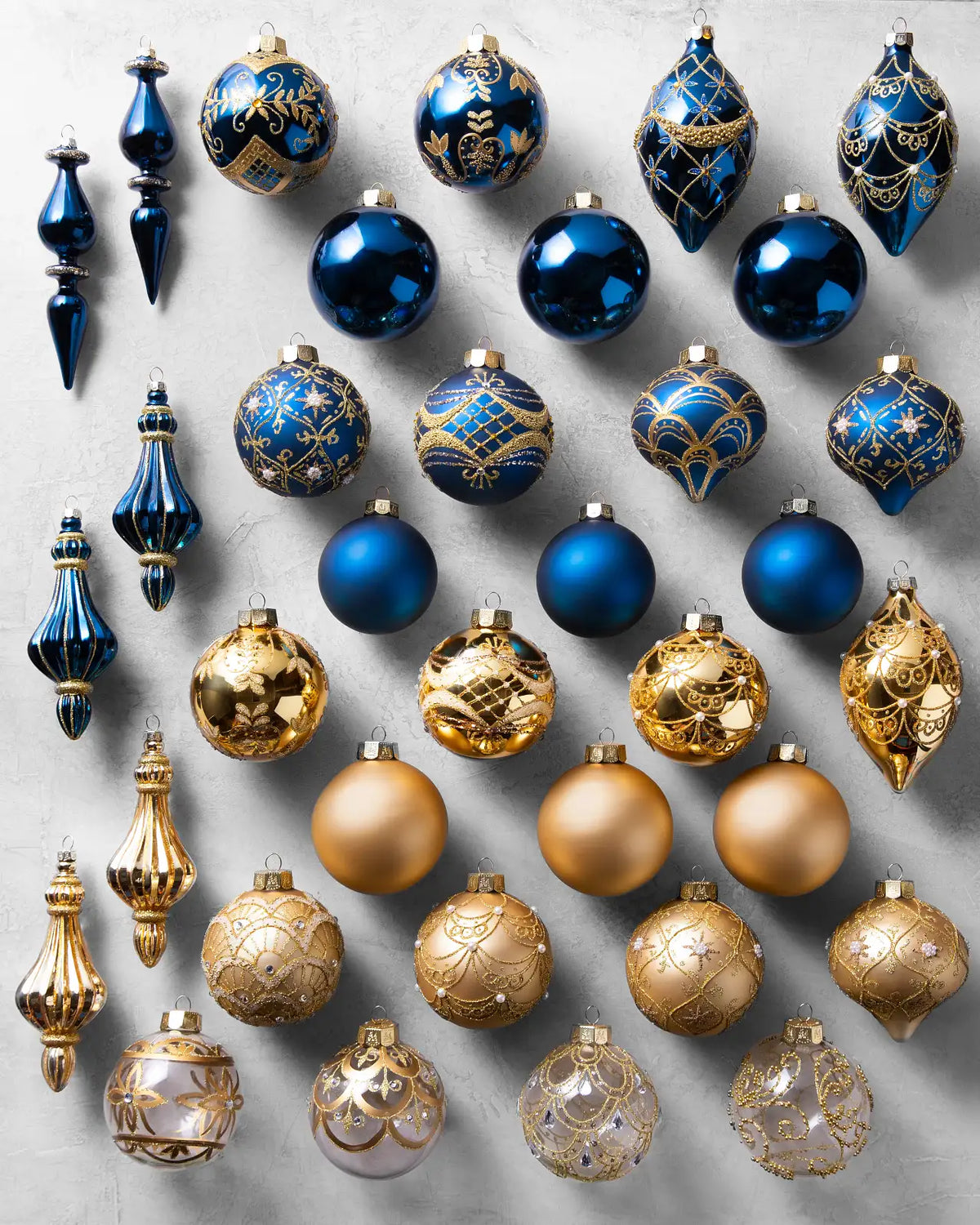Kit 32 Enfeites para Árvore de Natal Azul e Dourado com Bolas e Pendentes Decorativos